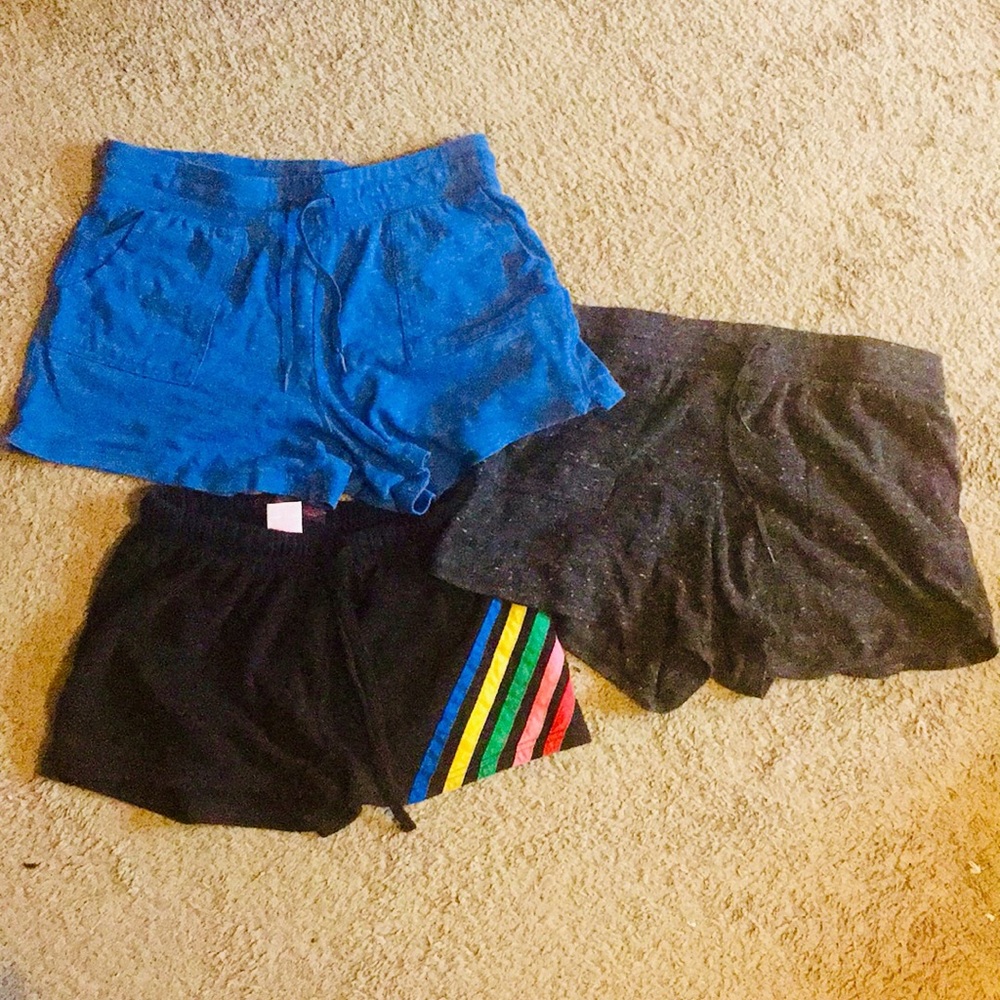 No Boundaries & Athletic Shorts Size Medium